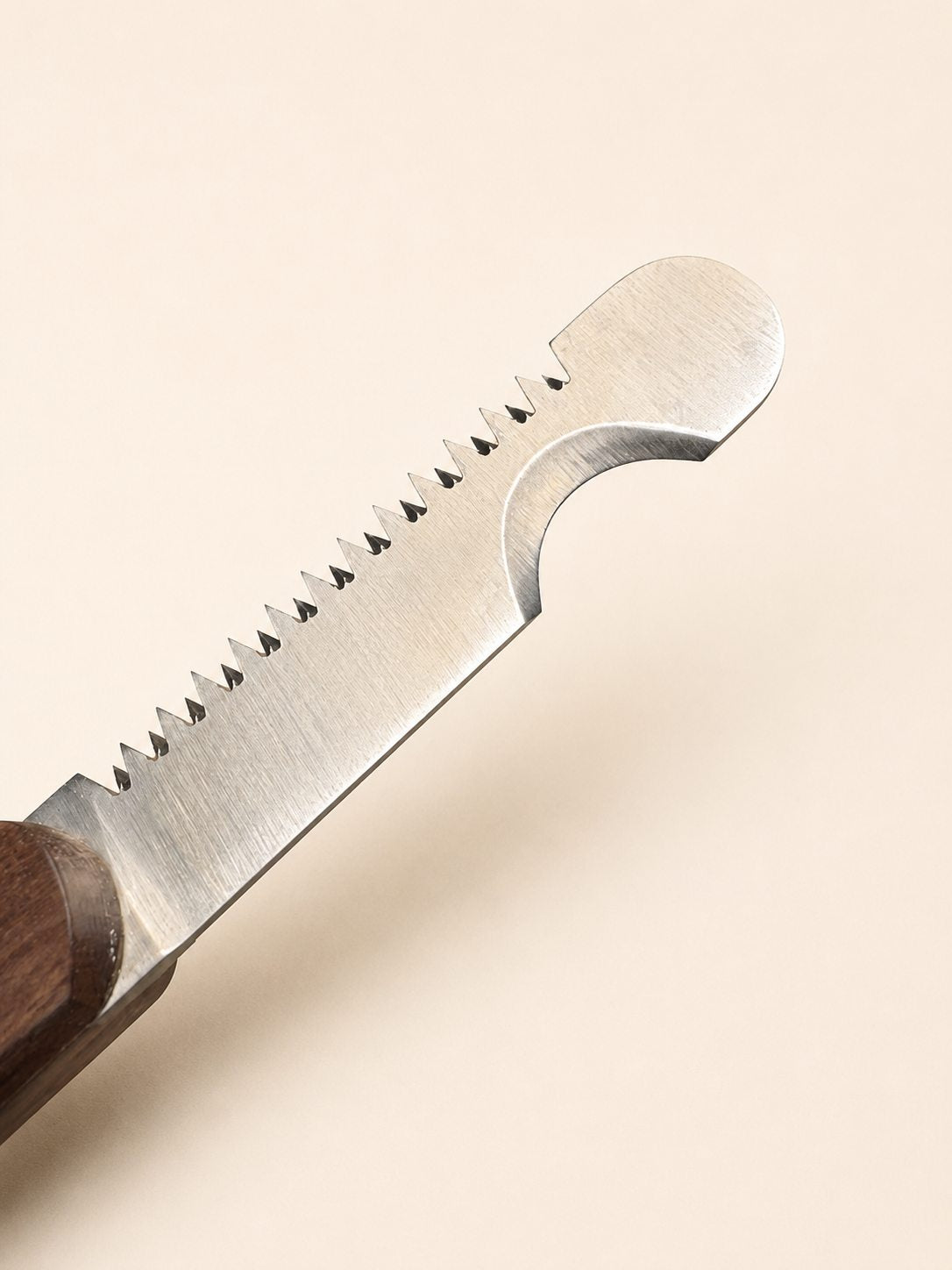 Close-up of the Siwak Cutter blade